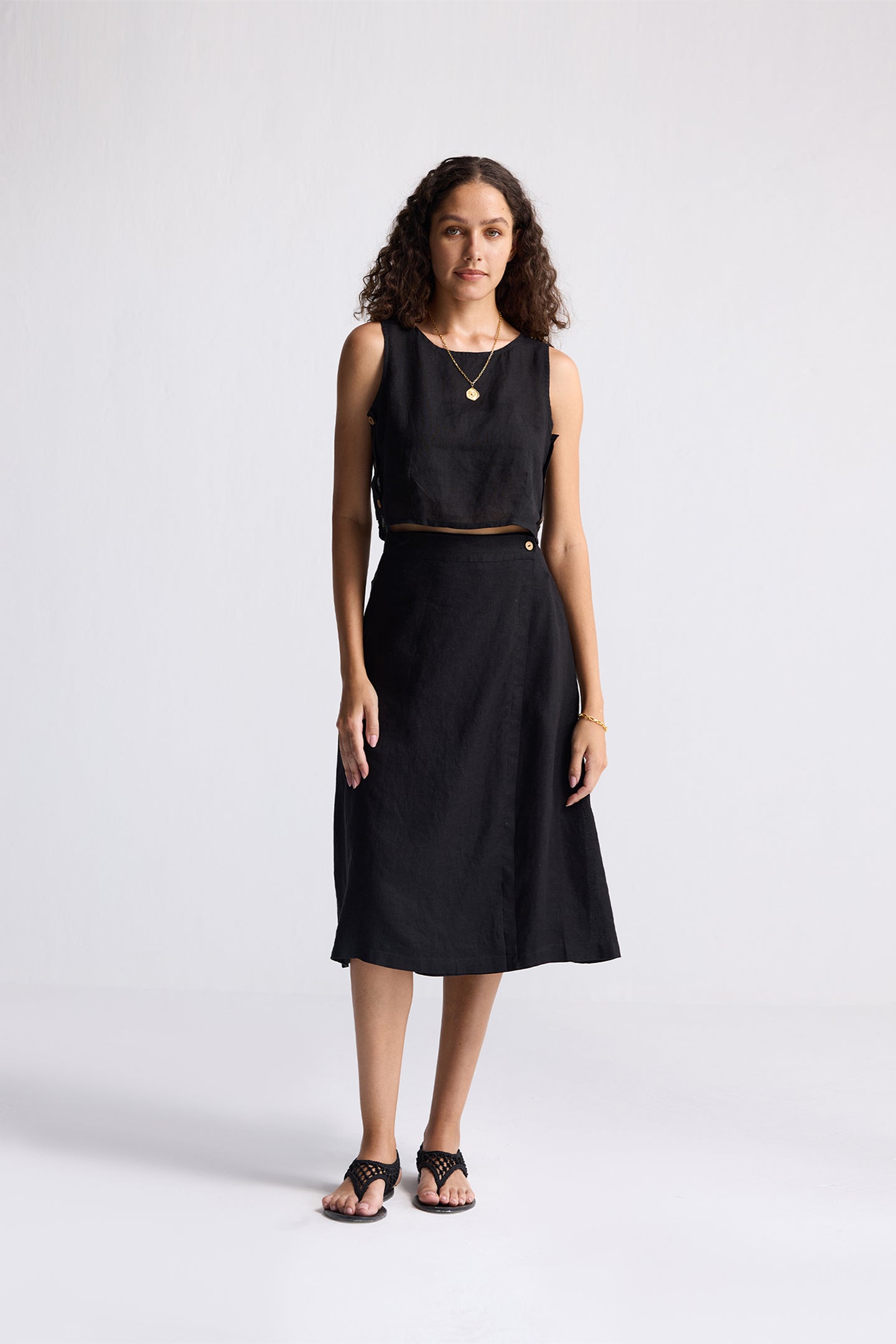 Reistor Boxy Crop Top in Black