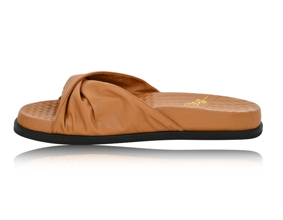 Joan Oloff Sadie Camel Soft Nappa