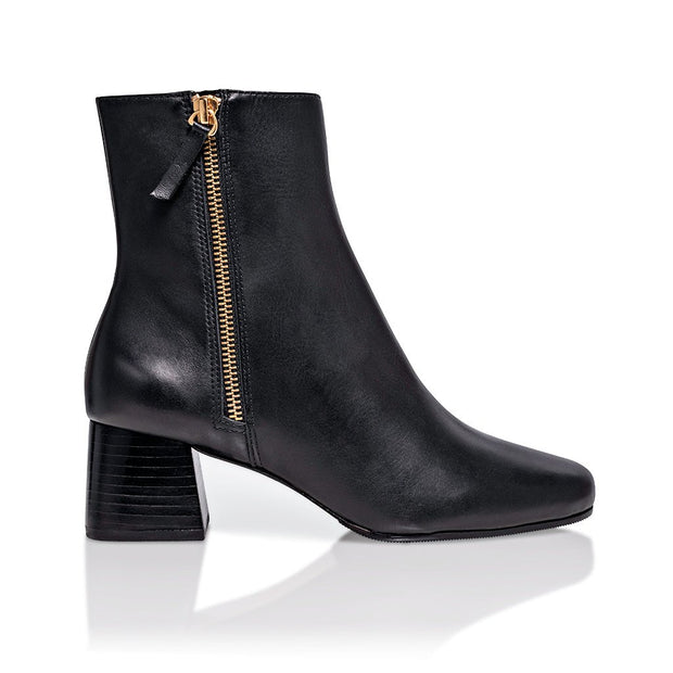 Joan Oloff Arina Bootie Black Lux Nappa