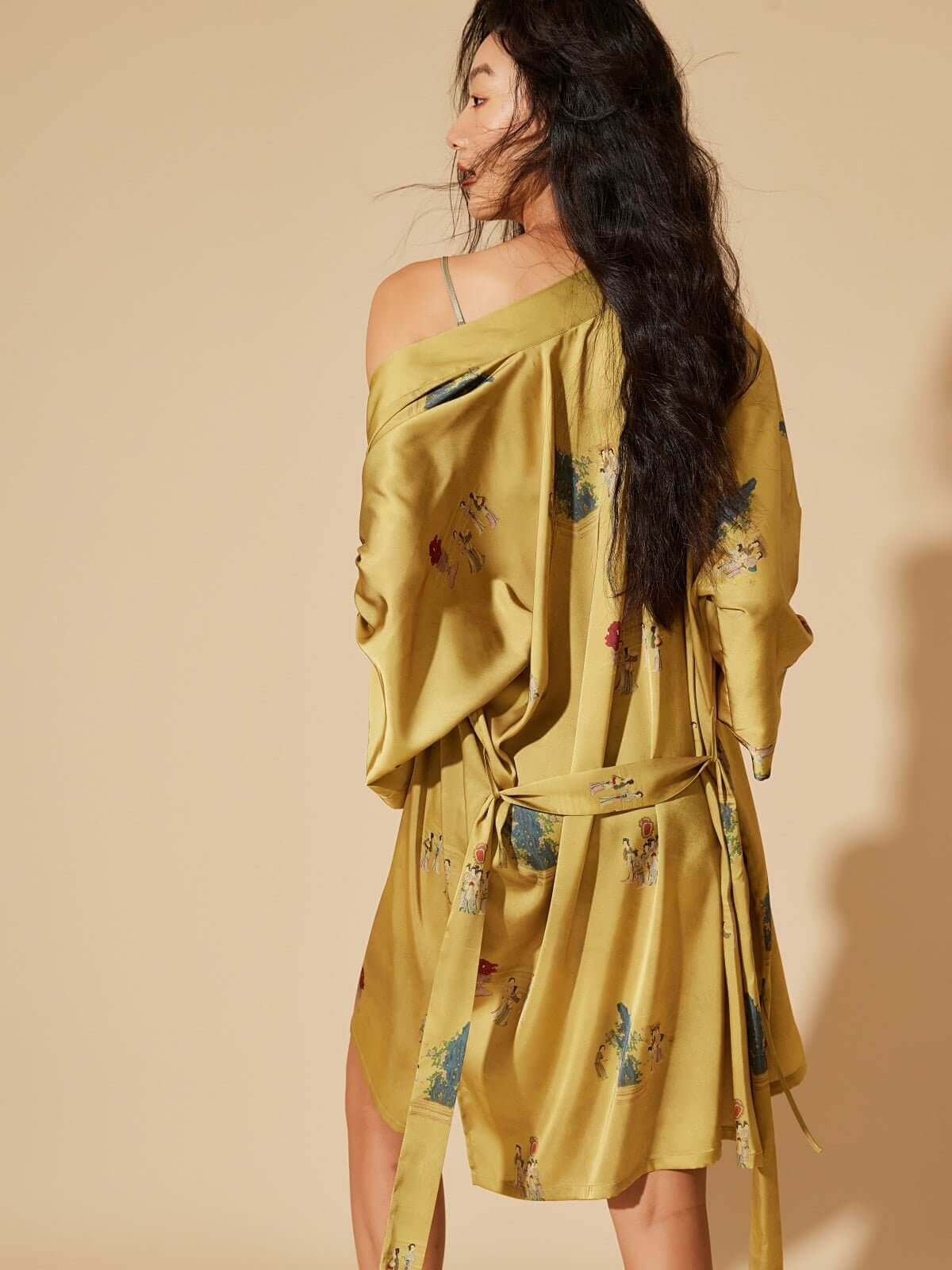 Ulivary Short Kimono Robe Murals