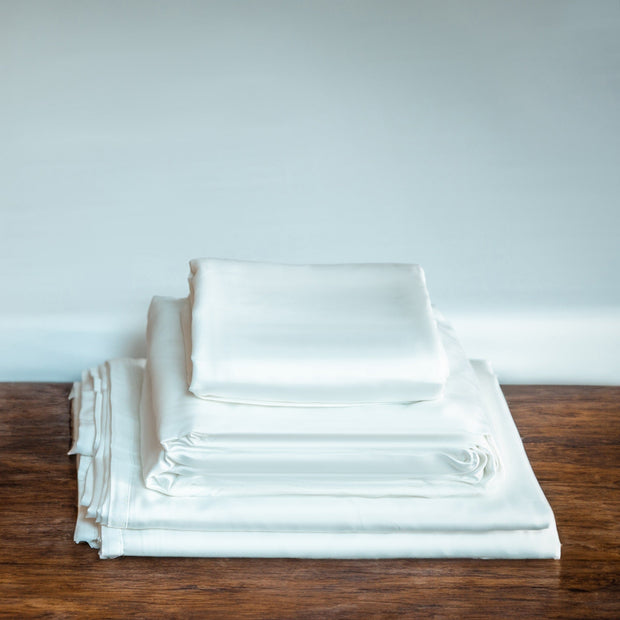 Ecobrands Eucalyptus Silk Sheets – Cooling, Breathable & Hypoallergenic | Luxury Comfort