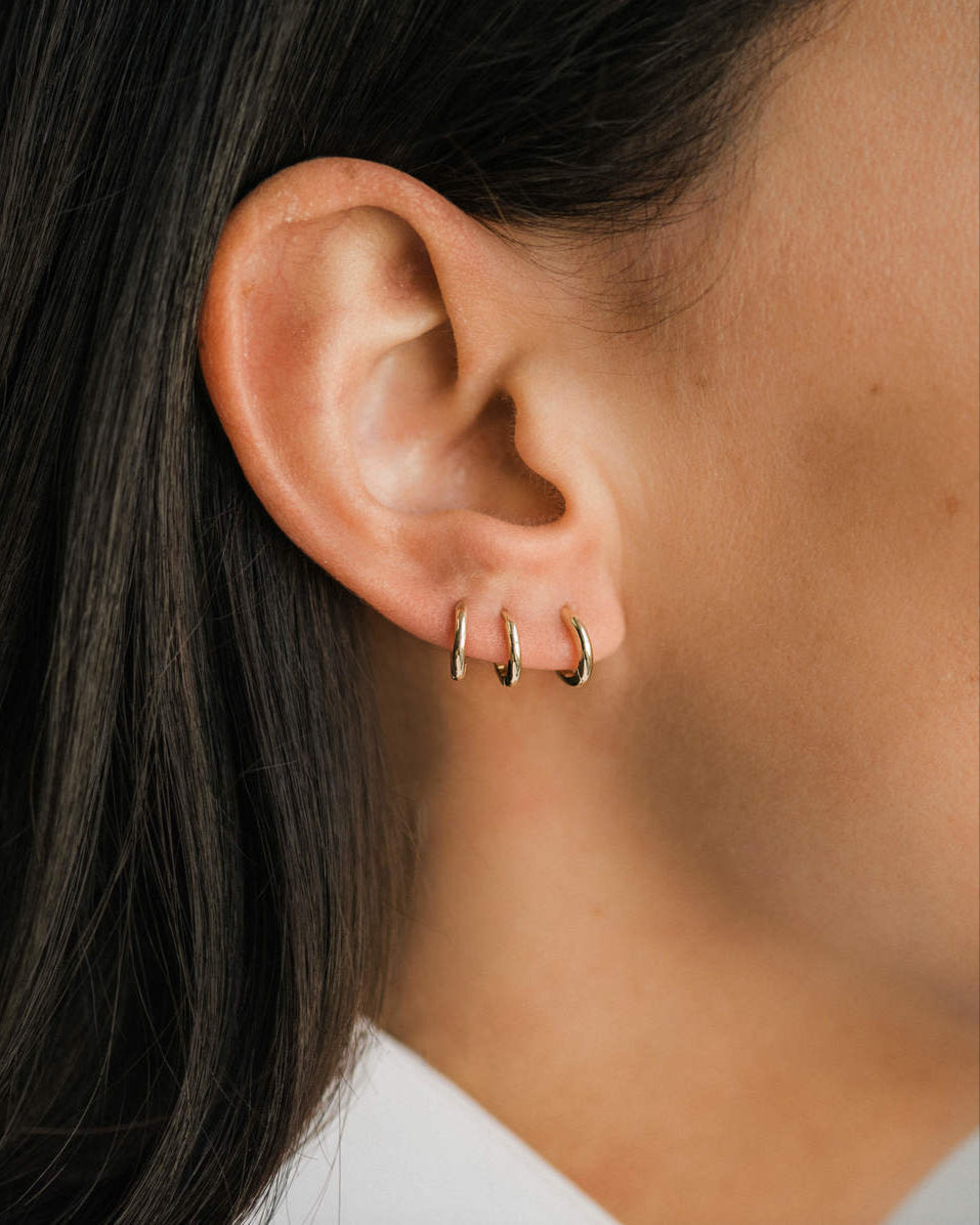 Zoe Lev 14k Gold Mini Huggie Earrings