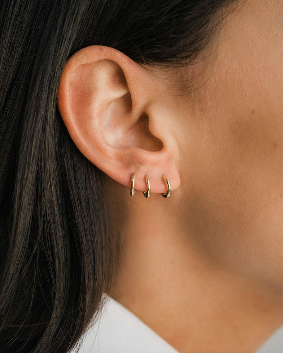Zoe Lev 14k Gold Mini Huggie Earrings