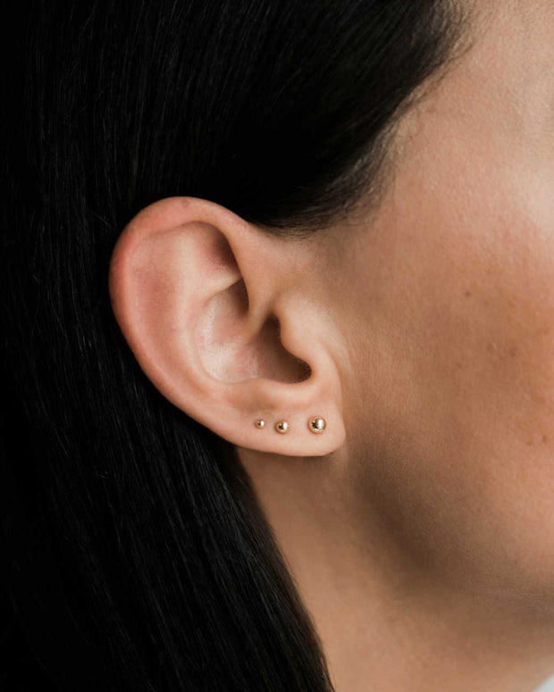 Zoe Lev 14k Gold Bead Stud Earrings